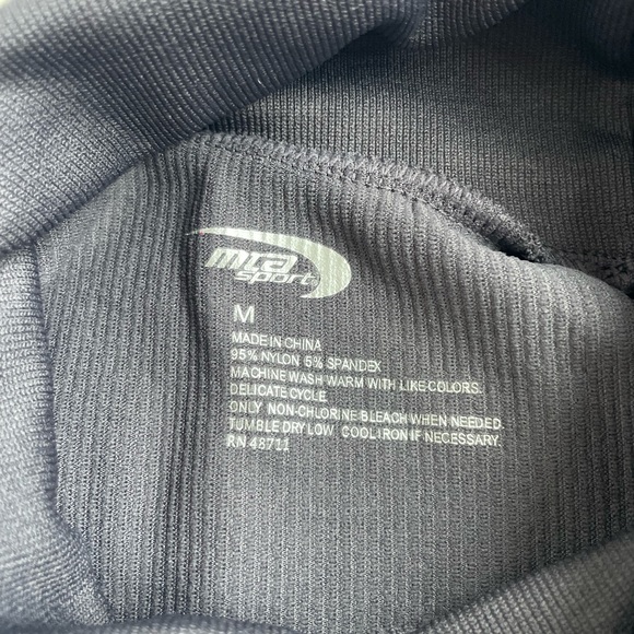 MTA Sport Women’s Top! - Picture 3 of 3